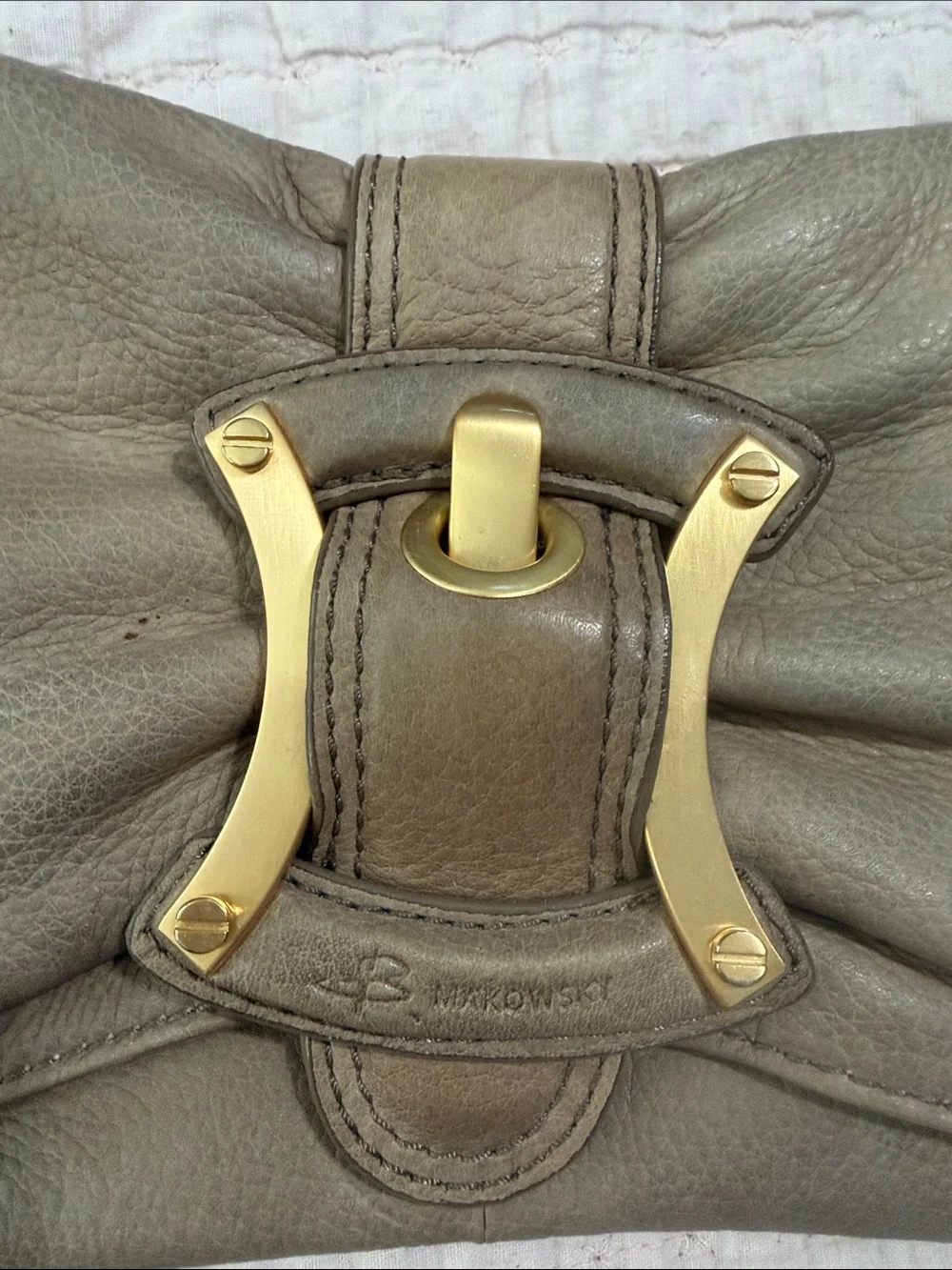 B Makowsky beige leather purse/clutch
